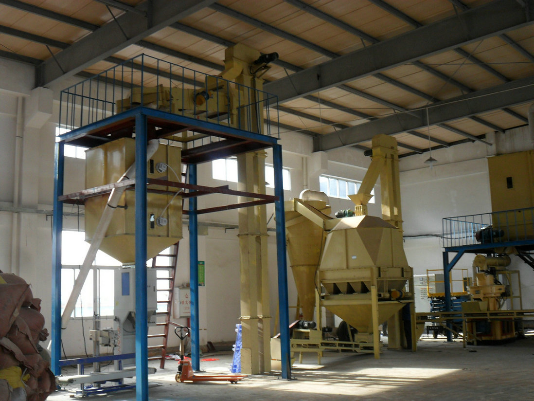 福建時(shí)產(chǎn)2-3噸木屑顆粒機(jī)生產(chǎn)線